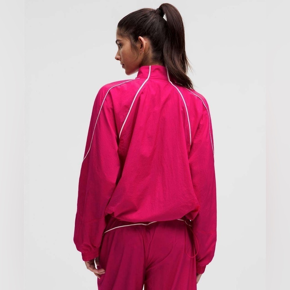 NWT 04/24 Lululemon License to Train Lightweight Jacket **Passionate Size 14